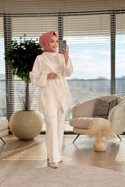 02-2096 Yakası Tül Üstü Boncuk İşlemeli Takım Krem