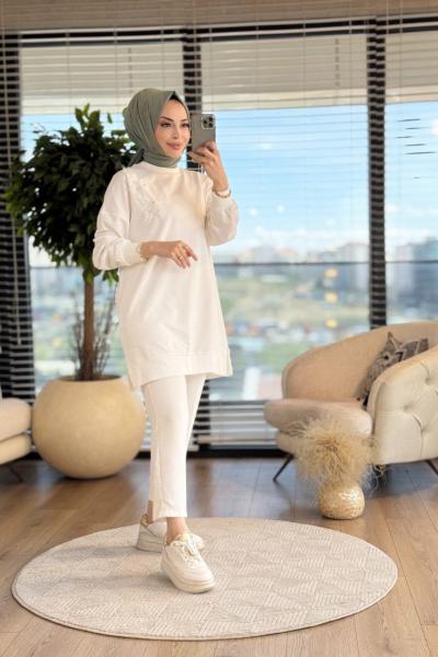 10661 Sol Omuz Tül Kelebek Broşlu Tunik Ekru