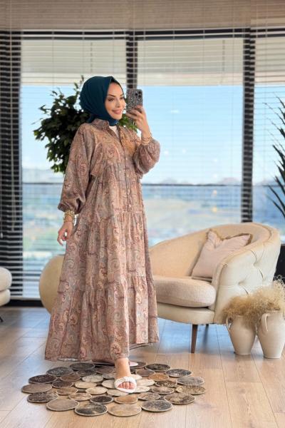 2512 Şal Desenli V Yaka Patı Düğmeli Elbise Pudra