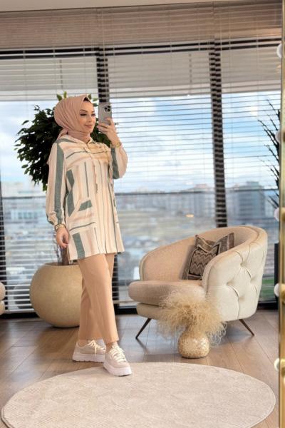 2520 Kalın Çizgili Kapşonlu Fermuarlı Ceket Bej Benetton