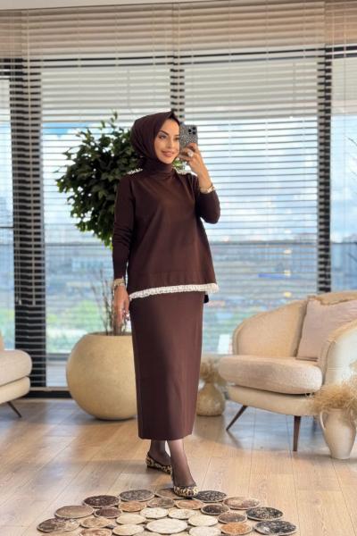 257 Omuzu İncili Dantelli Triko Etekli Takım Kahve