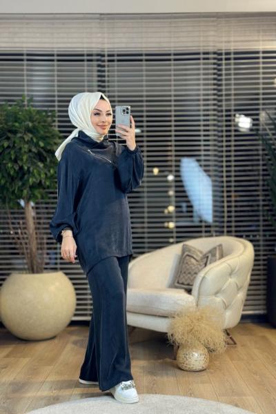25K1010 Yaka Kenarı Fermuarlı Takım Siyah