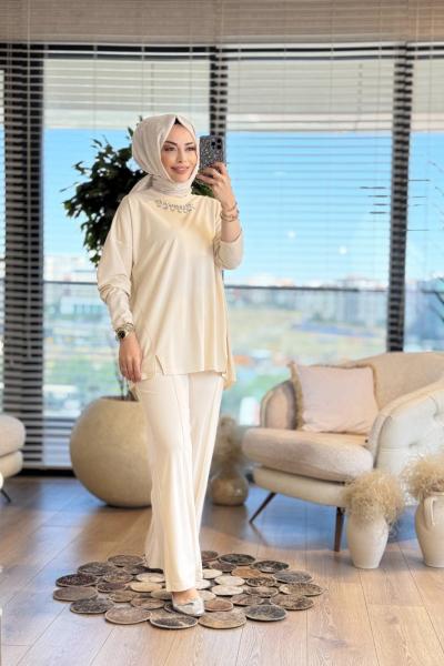 32961 Yakası Taş İşlemeli Takım Bej