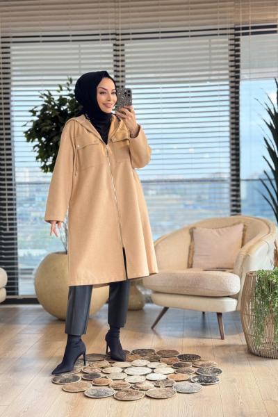 33033 Fermuarlı Balıksırtı İki Cepli Kaban Camel