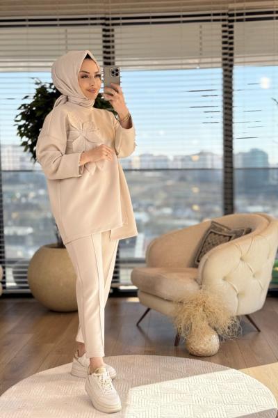 7945 Sol Göğüs Büyük Çiçek Broşlu Takım Bej