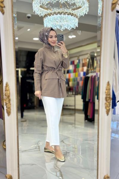 9258 Ön Cep Kapaklı Fermuarlı Kap Kahve